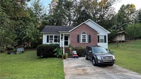 2508 Megan Drive, Ramseur, NC 27316