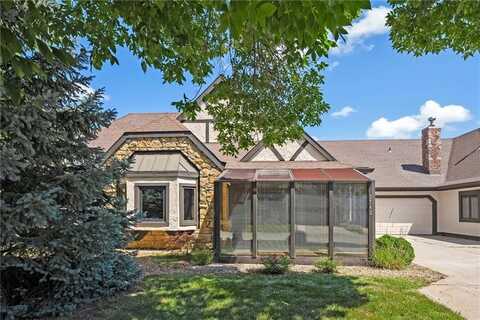 2742 Chipperfield Road, Lawrence, KS 66047