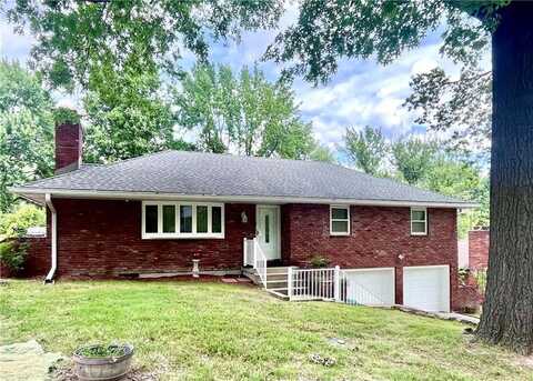 11510 Ridge Drive, Sugar Creek, MO 64054