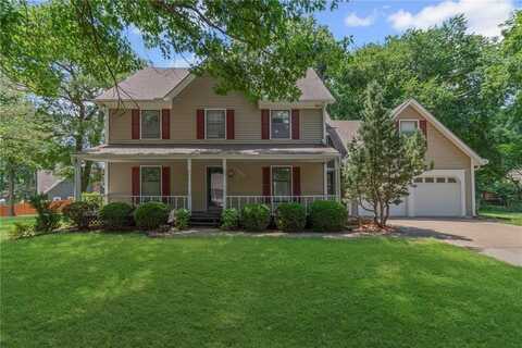 320 SW Raven Court, Lees Summit, MO 64081