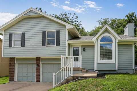 6486 NW Valley Drive, Parkville, MO 64152