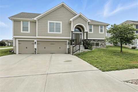 705 Englewood Drive, Kearney, MO 64060
