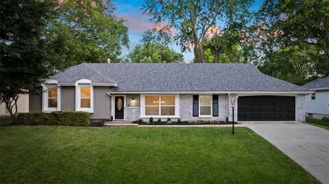 11 W Bridlespur Drive, Kansas City, MO 64114