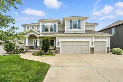 9925 N Richmond Avenue, Kansas City, MO 64157