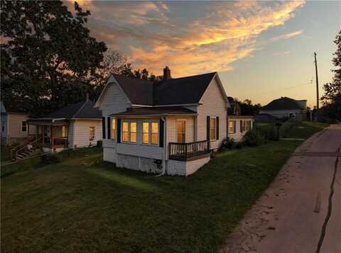 216 Dunbar Avenue, Excelsior Springs, MO 64024