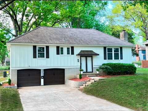 10806 W 96th Street, Overland Park, KS 66214