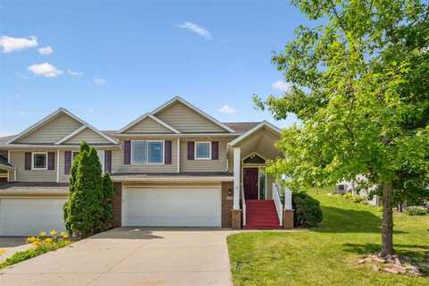 289 Hickory Ct, Tiffin, IA 52340