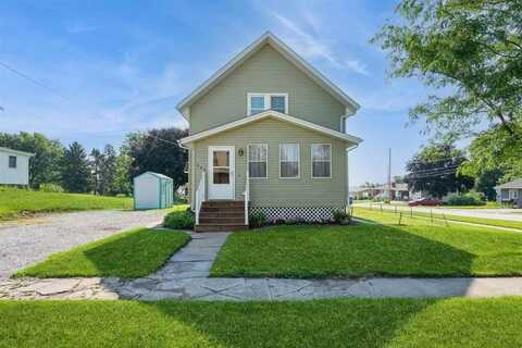 609 Franklin St, Williamsburg, IA 52361