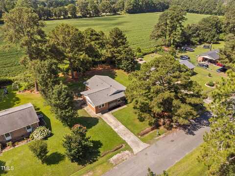 131 Brentwood Drive, Selma, NC 27576
