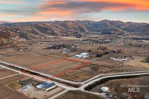3660 Lexington Ln, Emmett, ID 83617