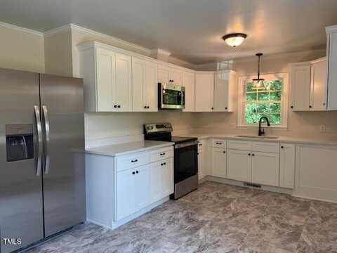 818 Wakefield Avenue, Henderson, NC 27536