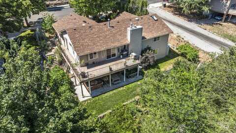2236 E Roanoke Dr, Boise, ID 83712