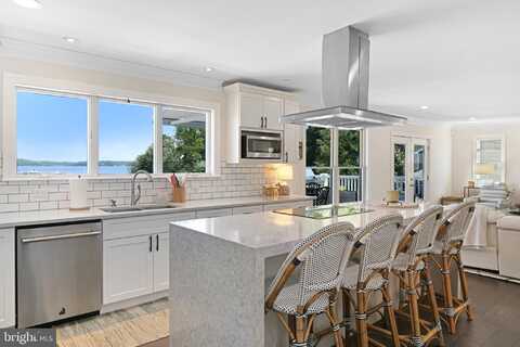 404 ALAMEDA PARKWAY, ARNOLD, MD 21012