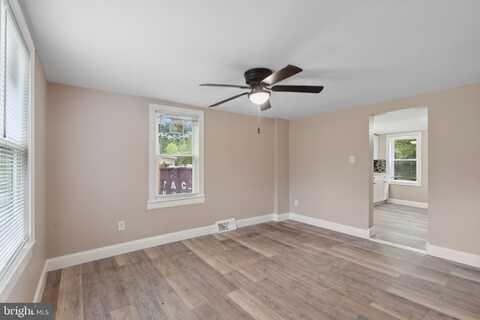 918 E COMMERCE STREET, BRIDGETON, NJ 08302