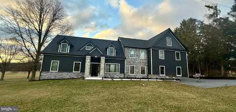 7420 GREEN HILL ROAD, HARRISBURG, PA 17112