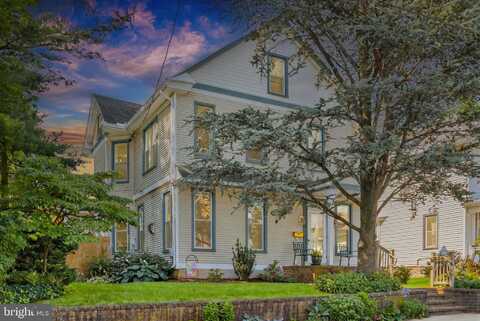 414 E CHESTNUT STREET, LEBANON, PA 17042