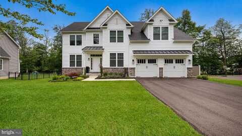 702 N SHADY RETREAT ROAD, DOYLESTOWN, PA 18901