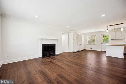 704 NORTHSIDE DRIVE, FREDERICK, MD 21701
