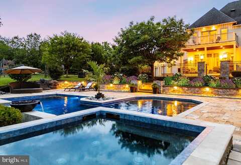 3 STONEBRIDGE CROSSING ROAD, NEWTOWN, PA 18940