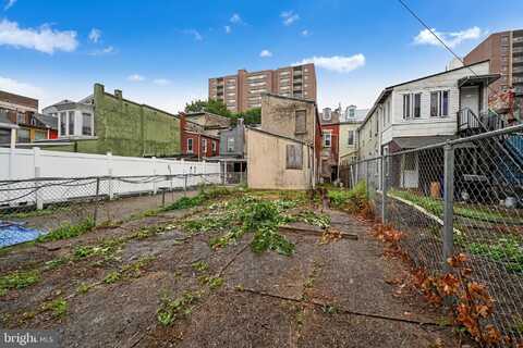 820 FRANKLIN STREET, READING, PA 19602