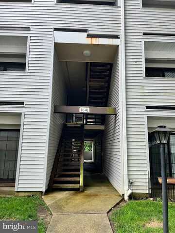 1641 CARRIAGE HOUSE TERRACE, SILVER SPRING, MD 20904