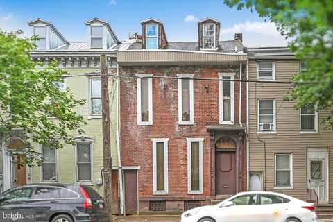 820 FRANKLIN STREET, READING, PA 19602
