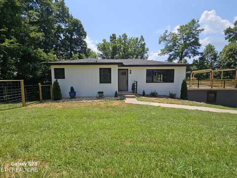 924 Lester Rd, Knoxville, TN 37920