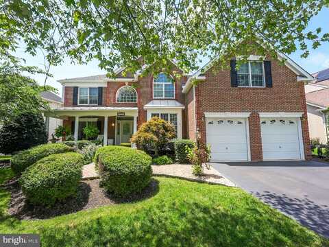 43152 VALIANT DRIVE, CHANTILLY, VA 20152