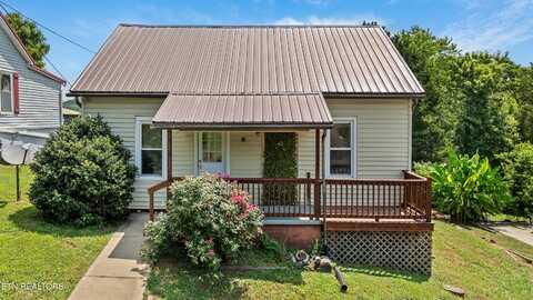 15 River St, Loudon, TN 37774