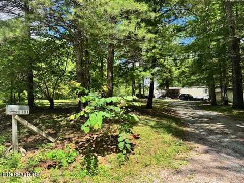 1101 Franklin Loop, Clarkrange, TN 38553