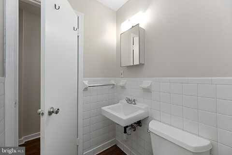 2509 CLIFFBOURNE PLACE NW, WASHINGTON, DC 20009