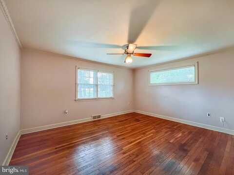 55 FAIRWAY DRIVE, YARDLEY, PA 19067