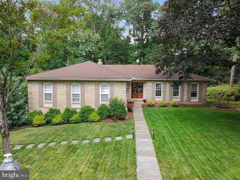 8800 LYNNHURST DRIVE, FAIRFAX, VA 22031