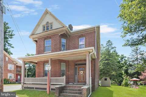 131 HANOVER STREET, NEW OXFORD, PA 17350