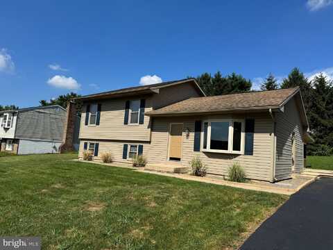 3335 TAUNTON DRIVE, YORK, PA 17402