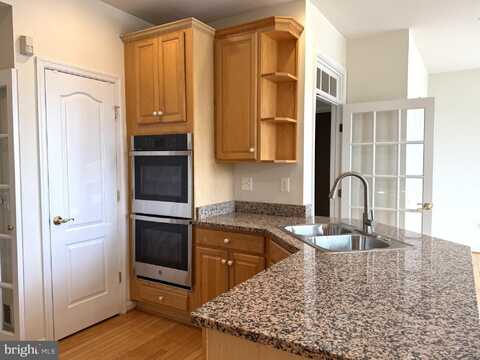 6130 STONEHENGE PLACE, NORTH BETHESDA, MD 20852