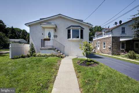 411 ROBERTS AVENUE, CONSHOHOCKEN, PA 19428
