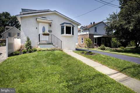 411 ROBERTS AVENUE, CONSHOHOCKEN, PA 19428