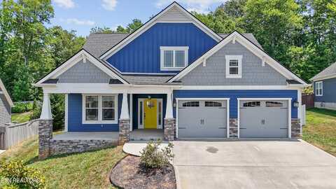 2252 Clearmill Drive, Lenoir City, TN 37772
