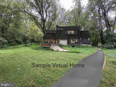 2460 HONEYSUCKLE, LANCASTER, PA 17603