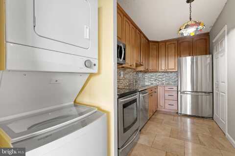 5500 HOLMES RUN PARKWAY, ALEXANDRIA, VA 22304