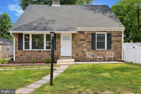 2301 PATTON ROAD, ABINGTON, PA 19001