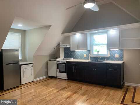 undefined, CROYDON, PA 19021