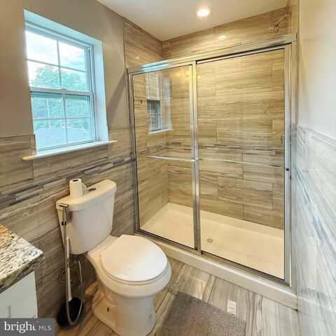 29 HILLTOP ROAD, FEASTERVILLE TREVOSE, PA 19053
