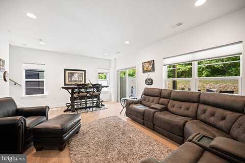 302 ALLUVIUM DR, LAUREL, MD 20724
