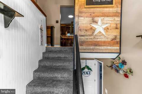 266 NOTTINGHAM BOULEVARD, MARTINSBURG, WV 25405