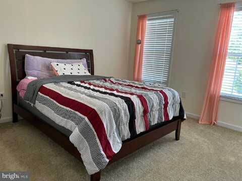 8366 LEIGHBURN, ROANOKE, VA 24019