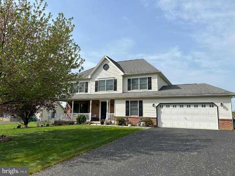 26 ESSEX DRIVE, CARLISLE, PA 17015