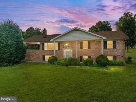 412 HENRY DRIVE, WOODSTOCK, VA 22664
