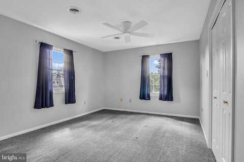 18 DOUGLAS COURT, CARLISLE, PA 17013